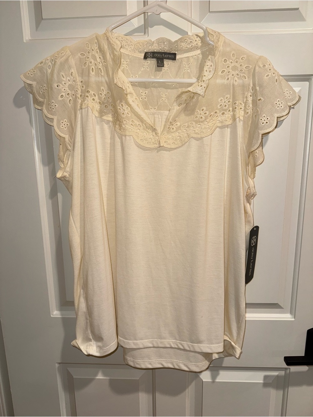 Daisy Fuentes Cream Eyelet Yoke Ruffle Sleeve Blouse